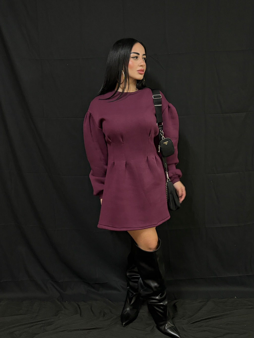 Felpone stretto in vita 15,00€