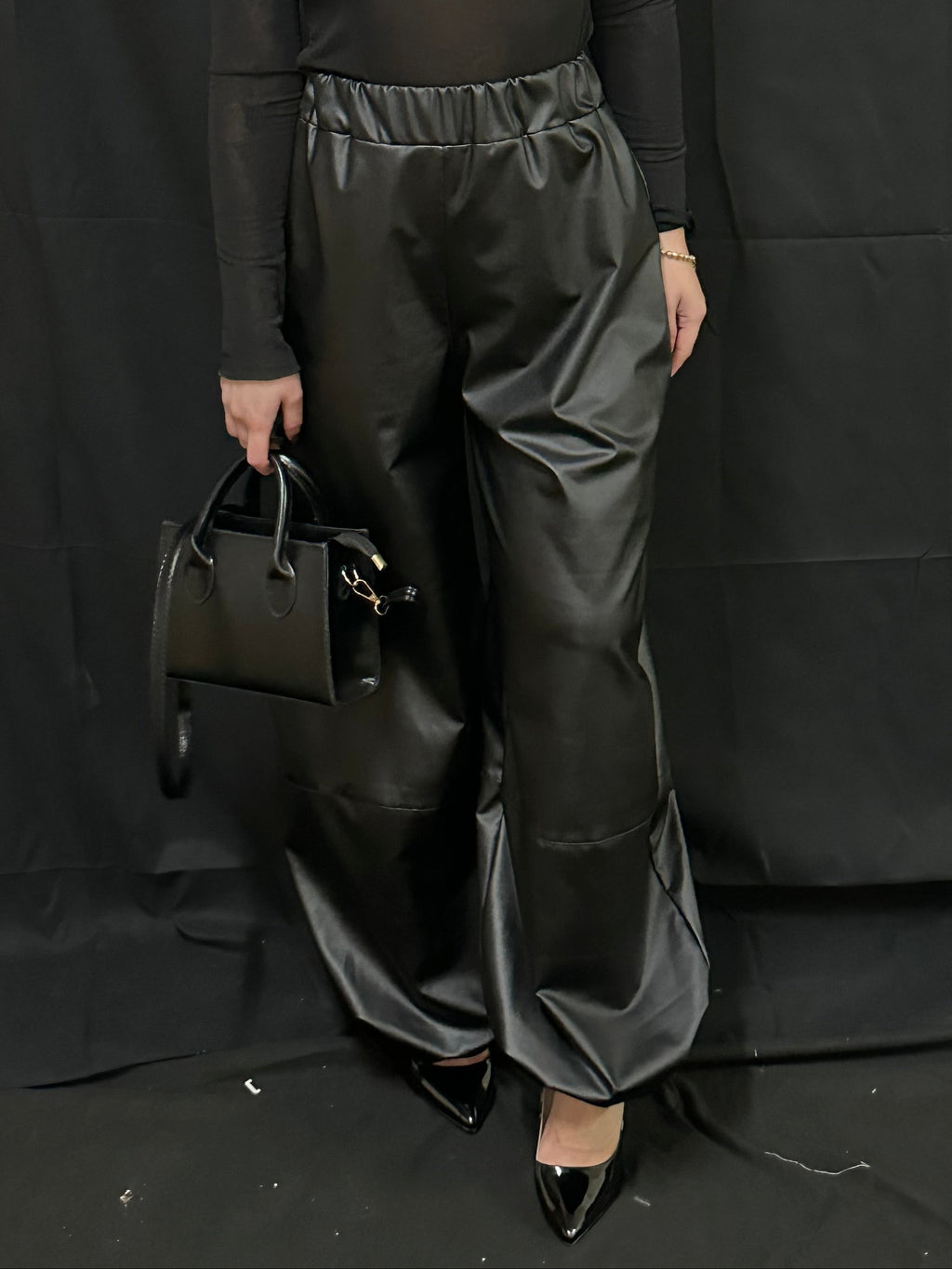 Pantalone in pelle 10,00€