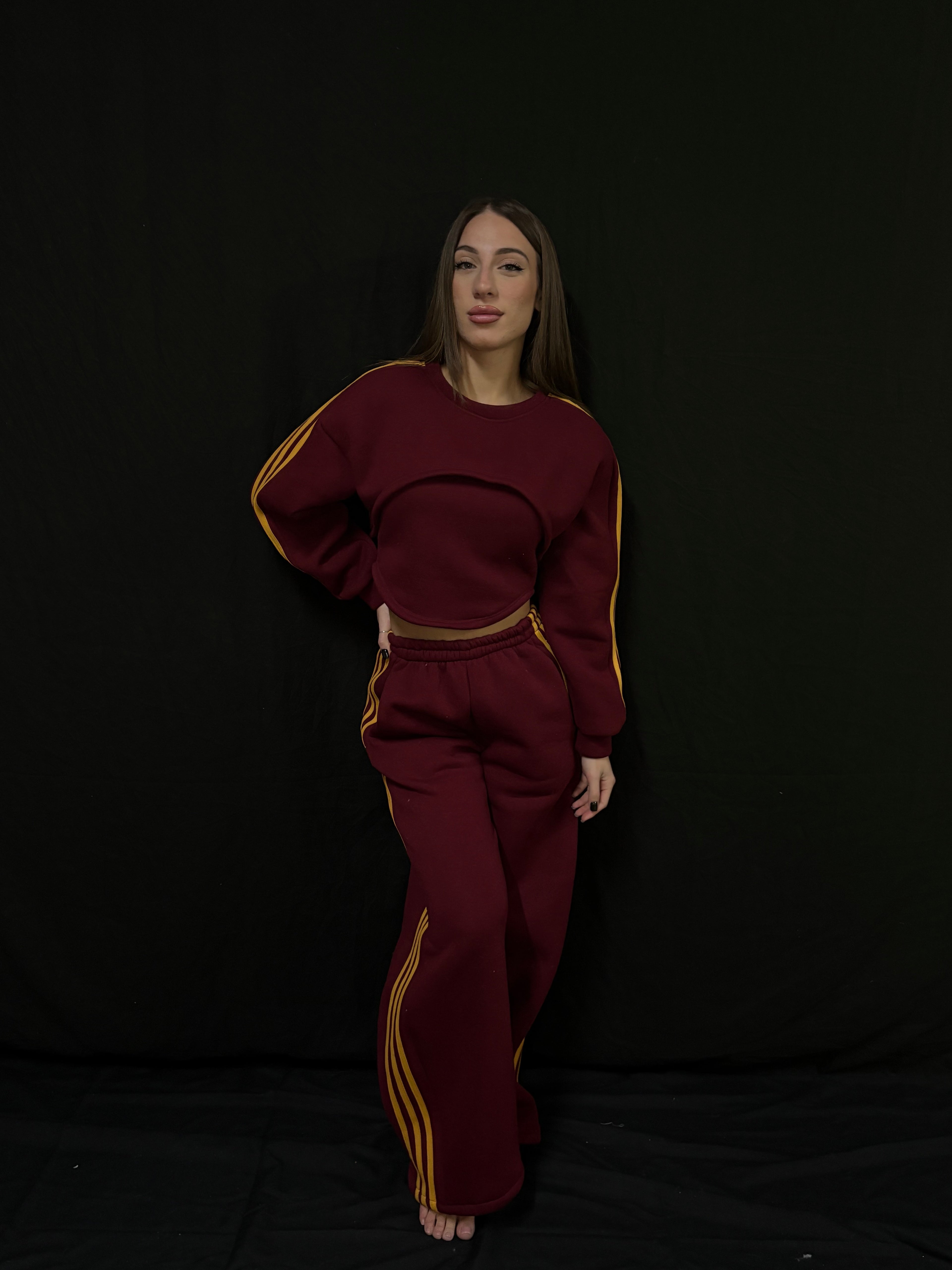 Tuta bordò 3 pezzi 30€